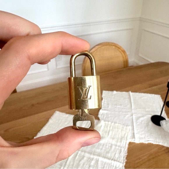 Louis Vuitton Accessories - ✅AUTH✅ 🔐 LOUIS VUITTON LOCK AND KEY